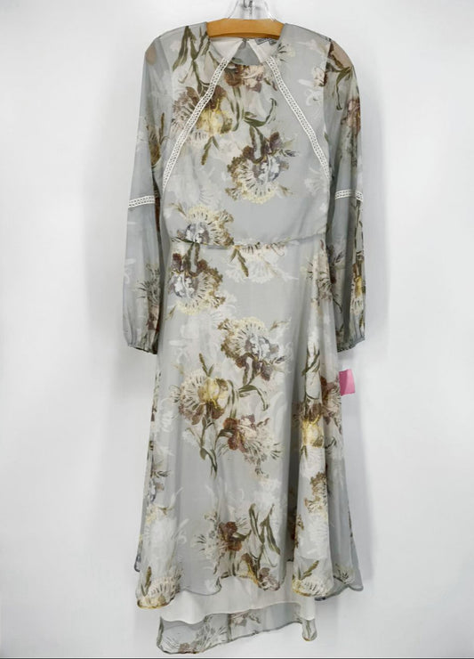 HOPE & IVY Size 14 Pale Blue Floral Open Back Maxi-Dress