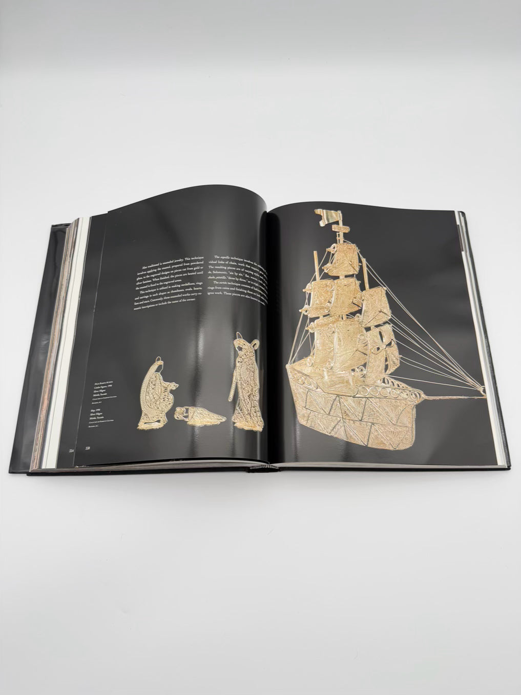 Great Masters of Mexican Folk Art Edited By Cándida Fernández de Calderón Coffee Table Book