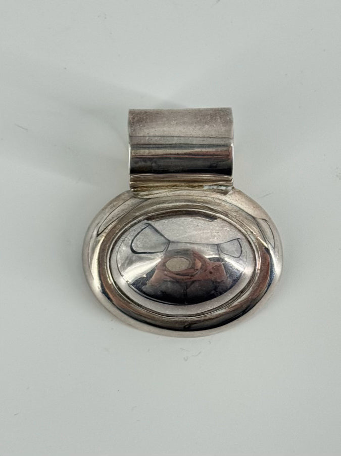 MEXICAN SILVER Chunky Oval Pendant