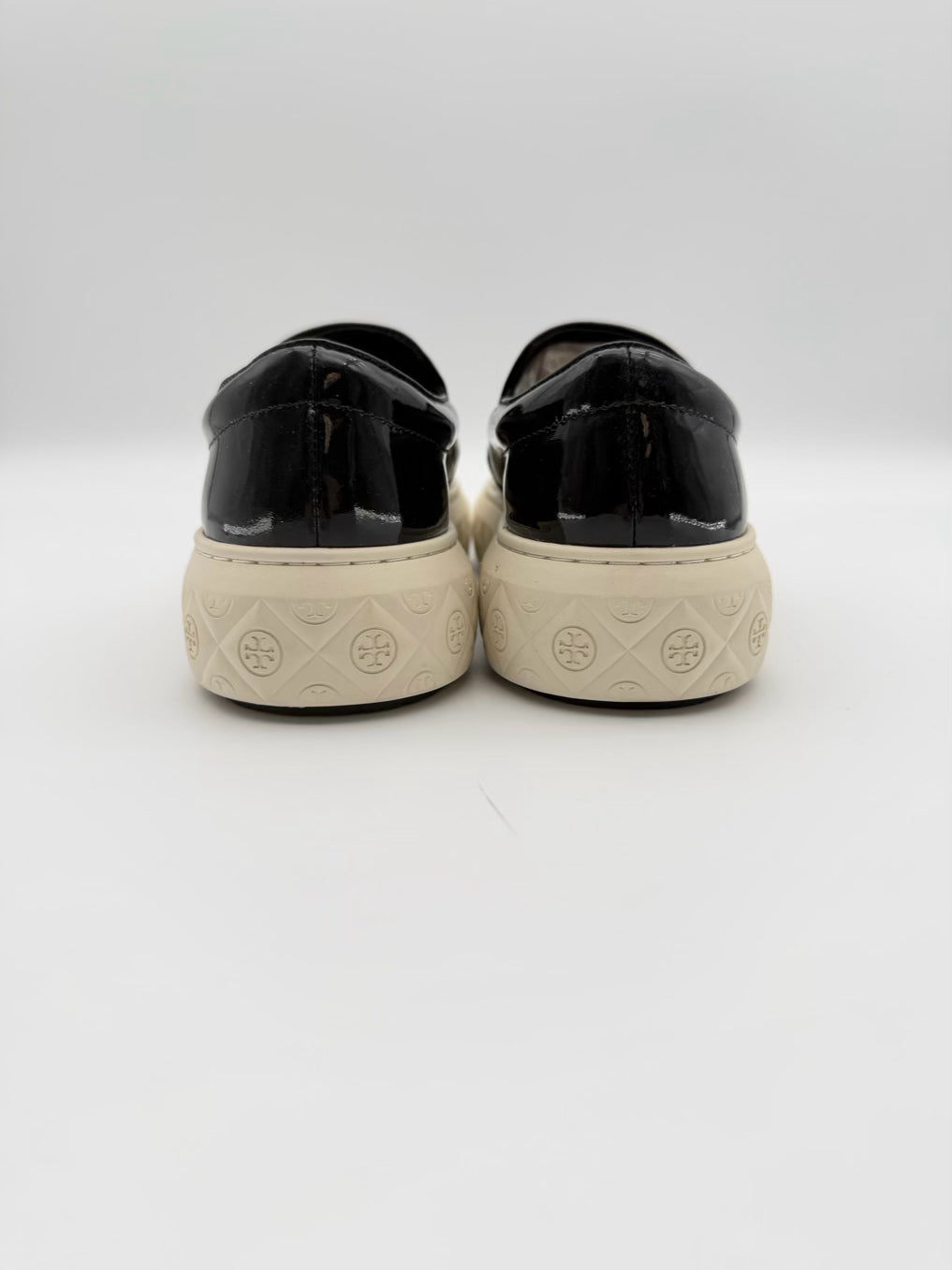 TORY BURCH WMNS Size 9 Black Leather Casual Shoes