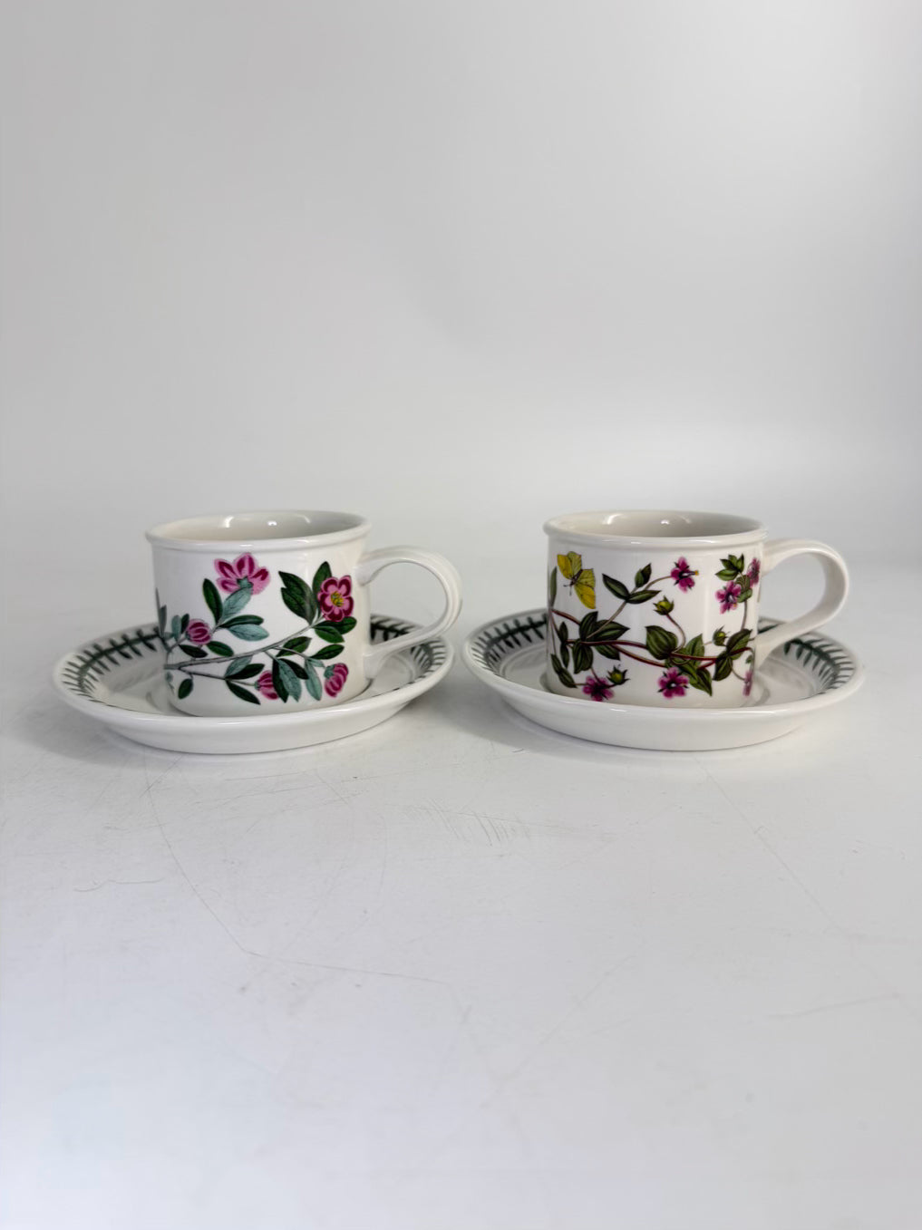 PORT MEIRION The Botanic Garden Tea Set w/ 4 Cups, Saucers, Cream & Sugar
