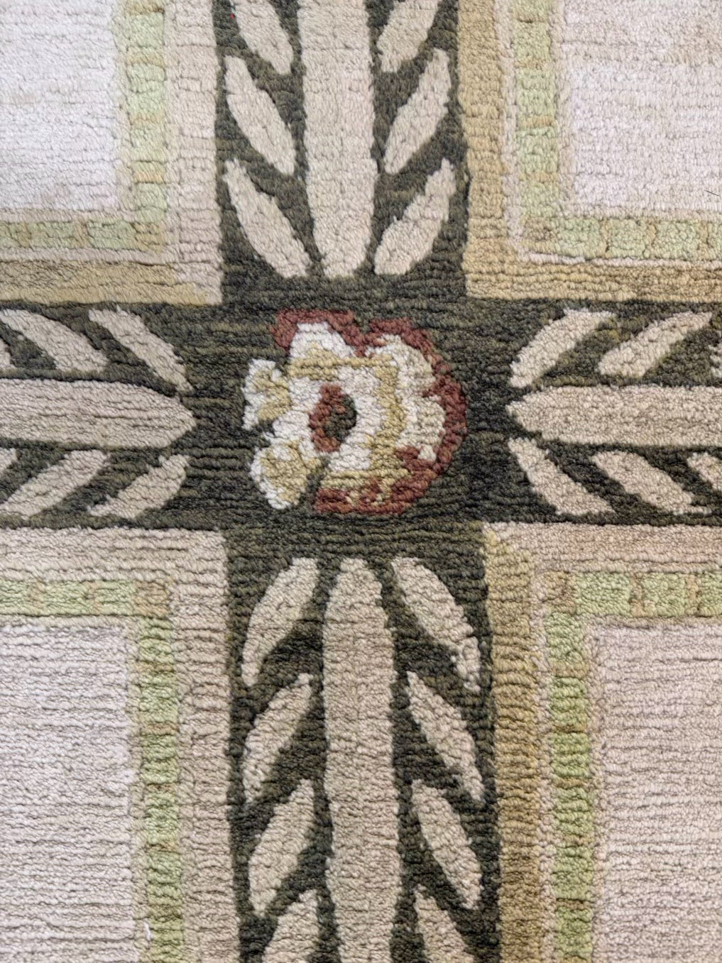 Cream & Olive Trellis Wool Area Rug