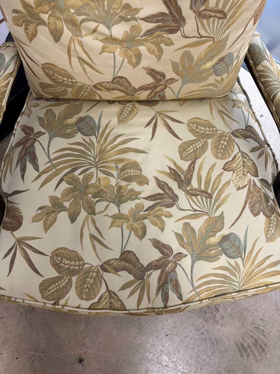 Cream & Gold Leaves Upholstered Louis XV Chair