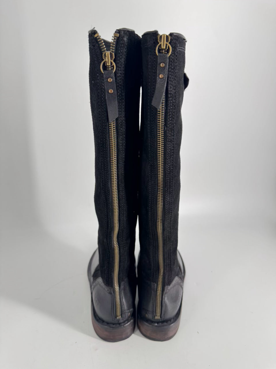 UGG Size 8.5 Black Leather & Suede Boots