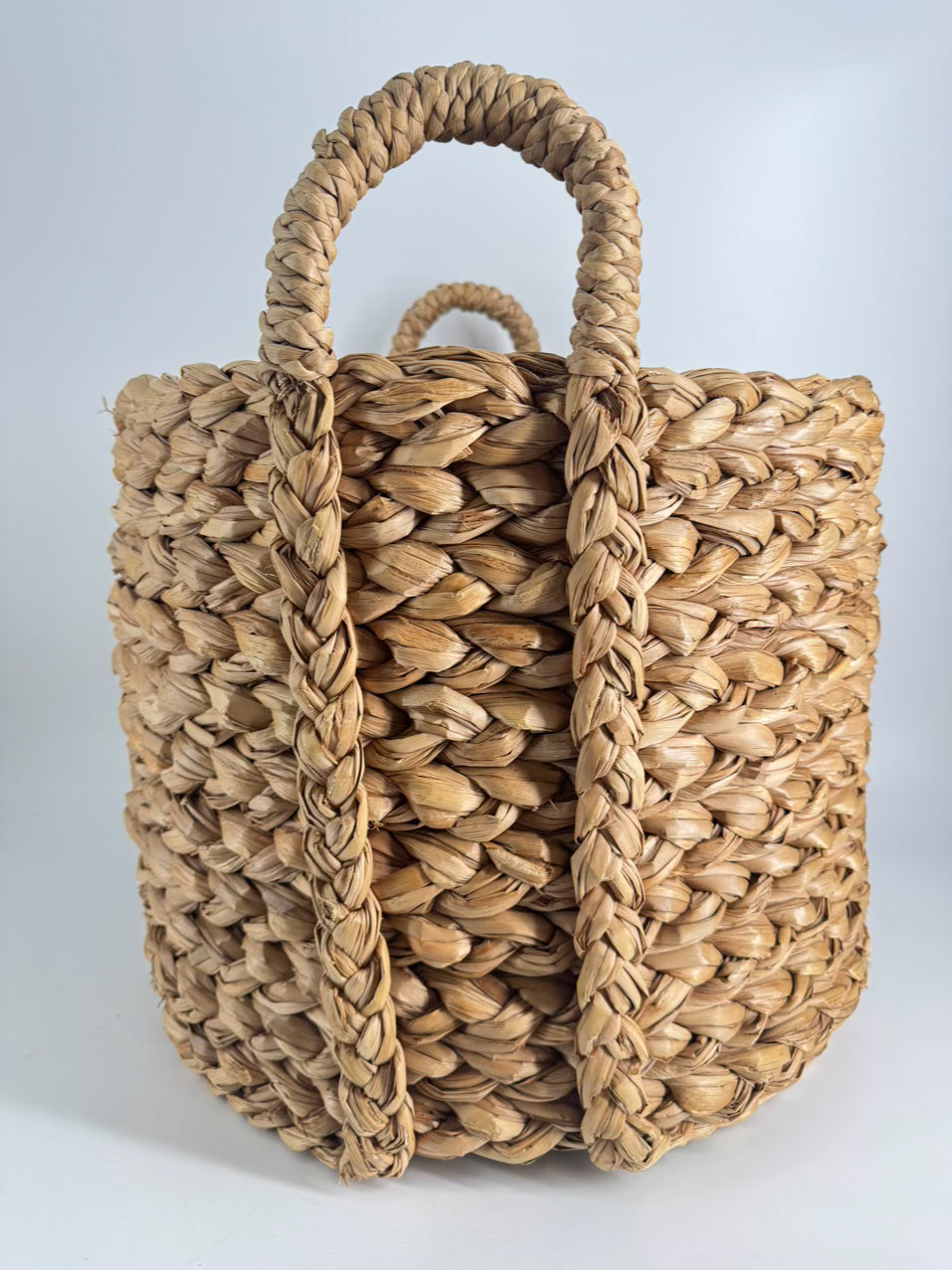 Natural Seagrass Round Basket