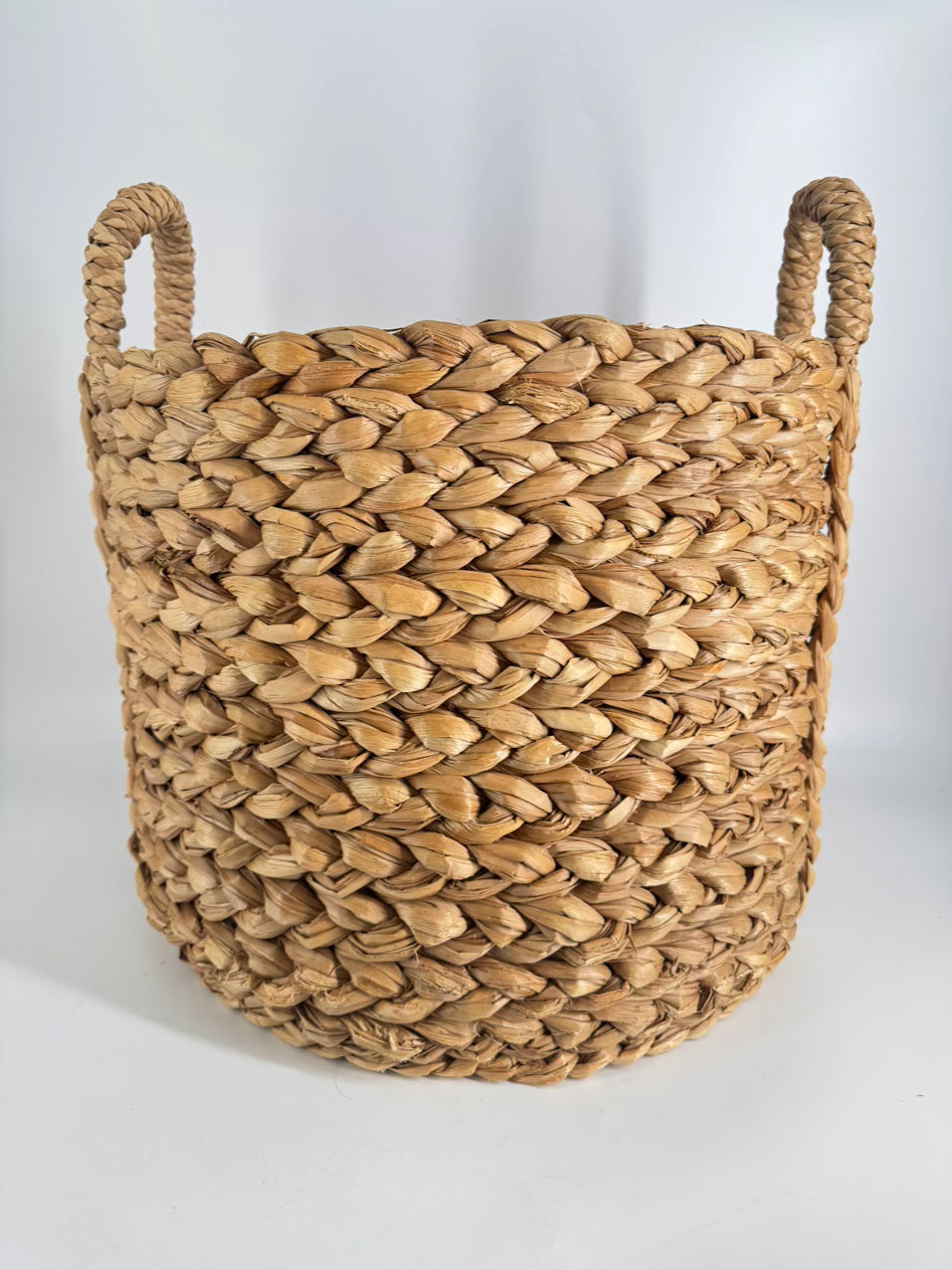 Natural Seagrass Round Basket