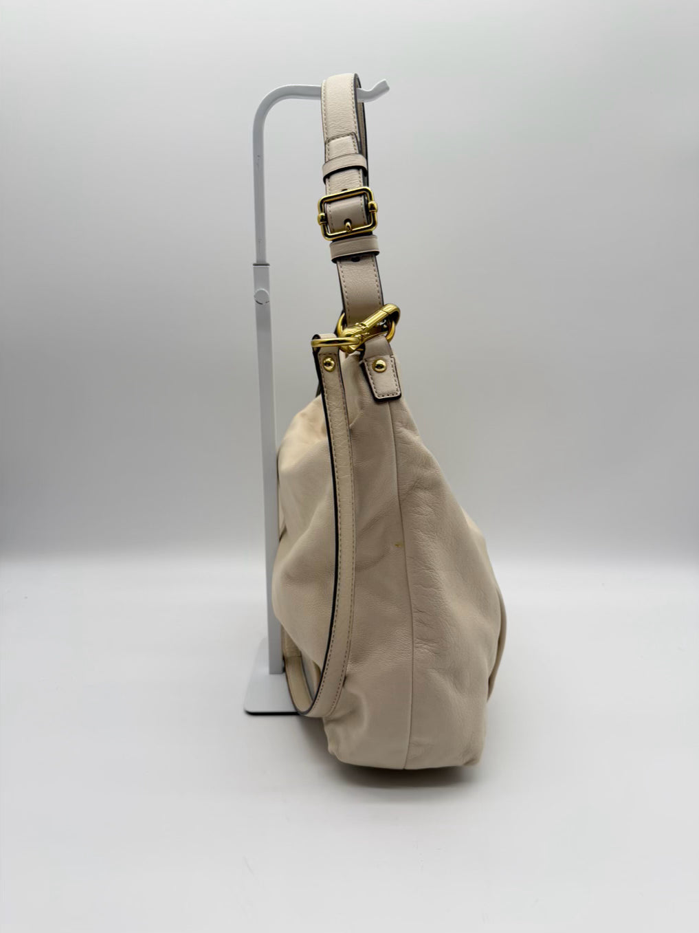 COACH Cream Leather Purse w/ Gold Hardware