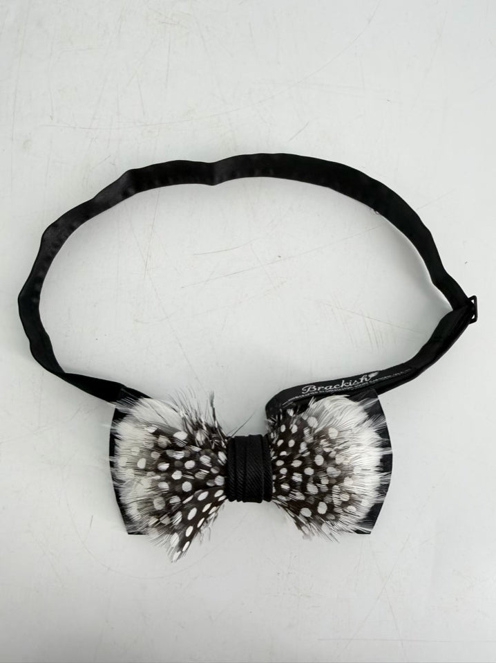 BRACKIDH Gatsby Black & White Guinea Feather Bowtie