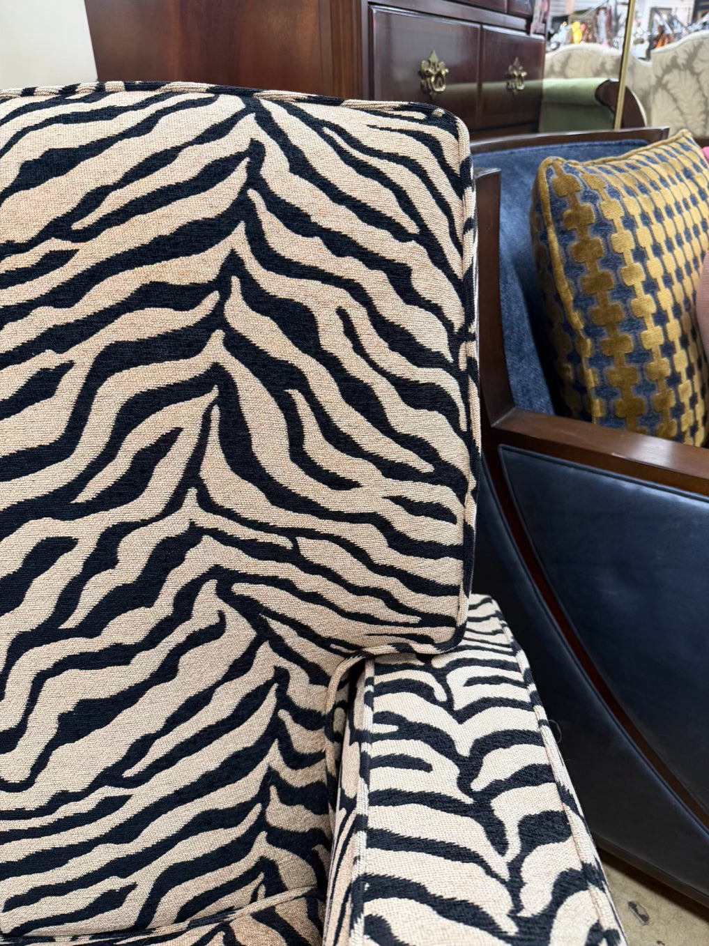 Tan & Black Animal Recliner Chair