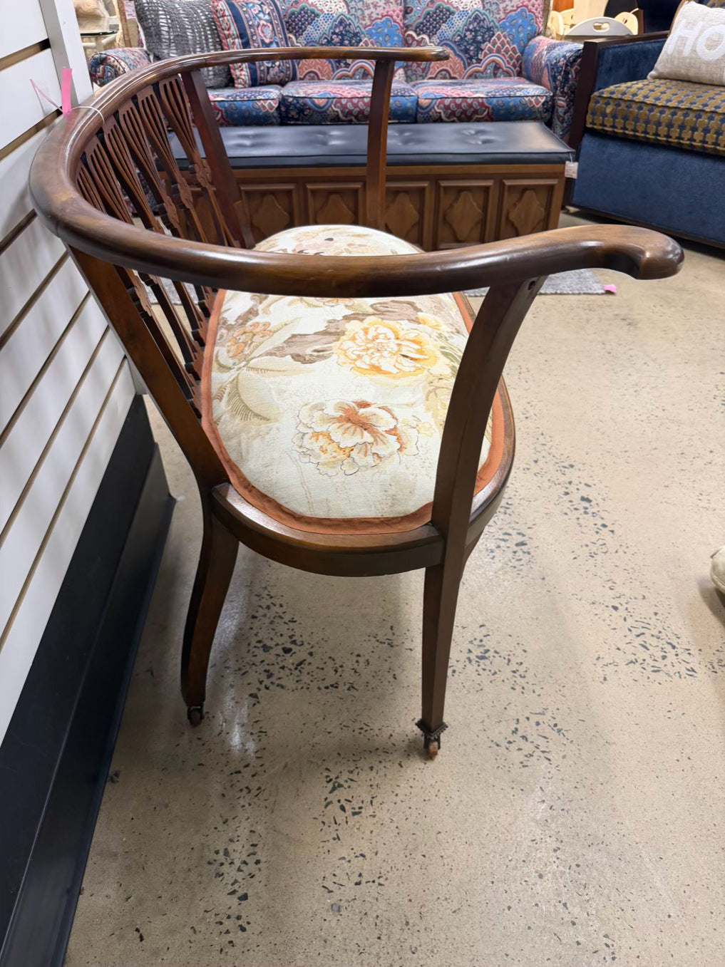 ANTIQUE Curved Wood Bench w/ Spindle Back & Pillows