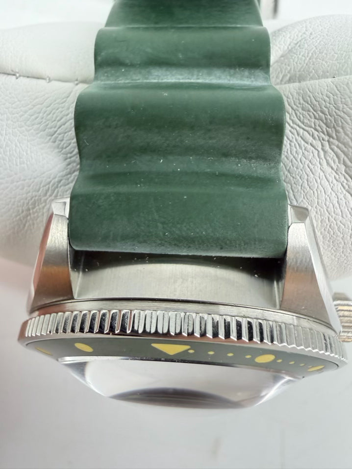 SPINNAKER Green Stainless Steel Automatic Watch w/ Extra Strap & Box