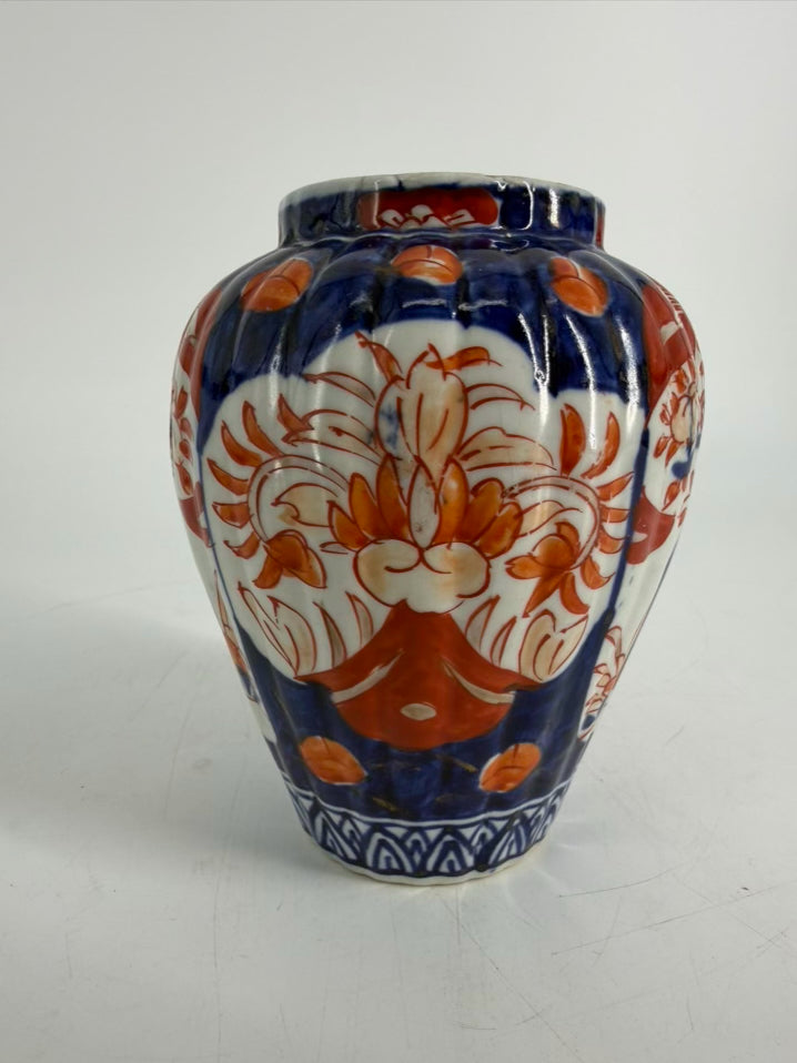 IMARI Brick, Navy & White Porcelain Vase