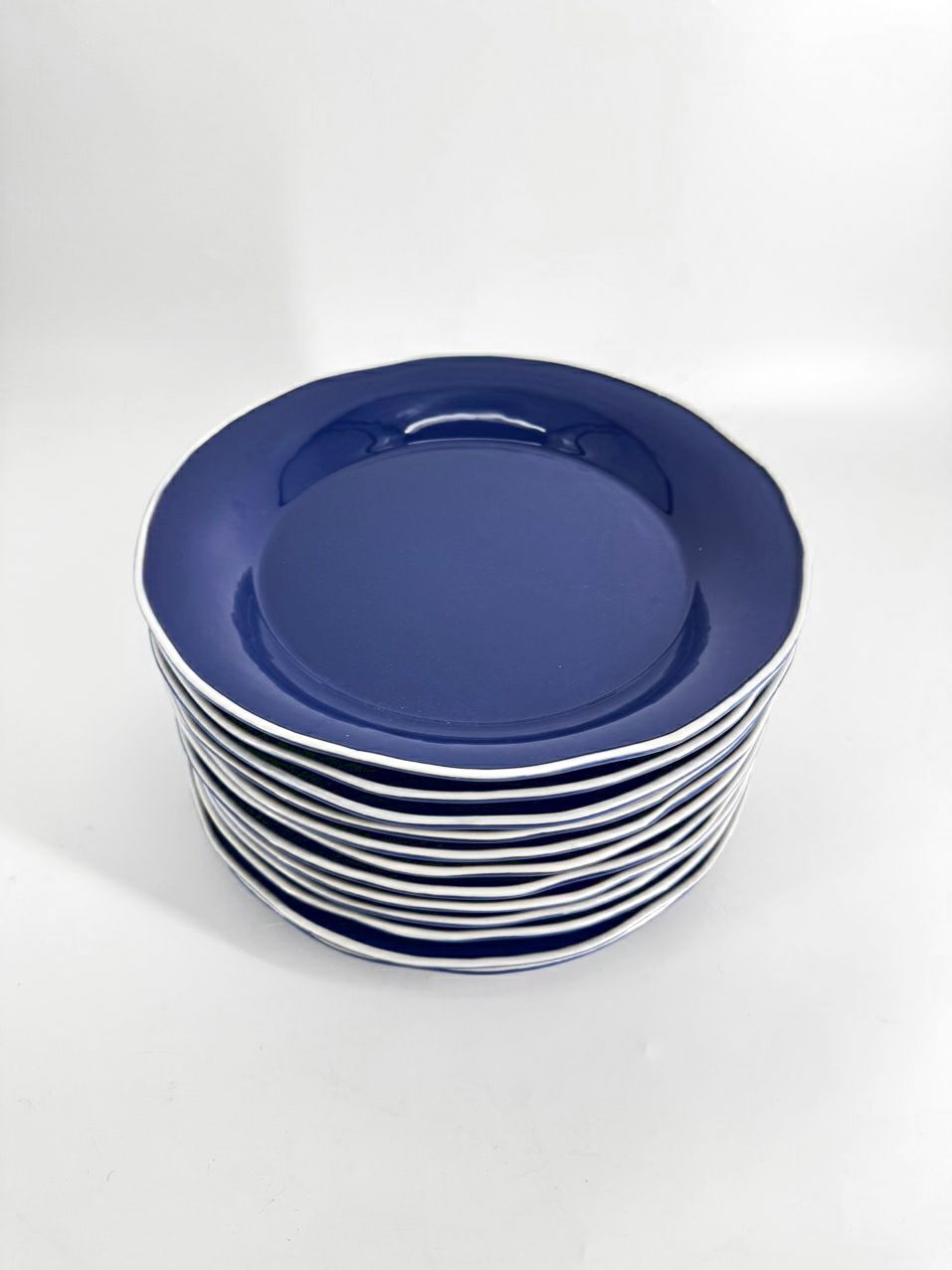 VIETRI Blue & White Trim Ceramic Set of 12 Viva Dinner Plates