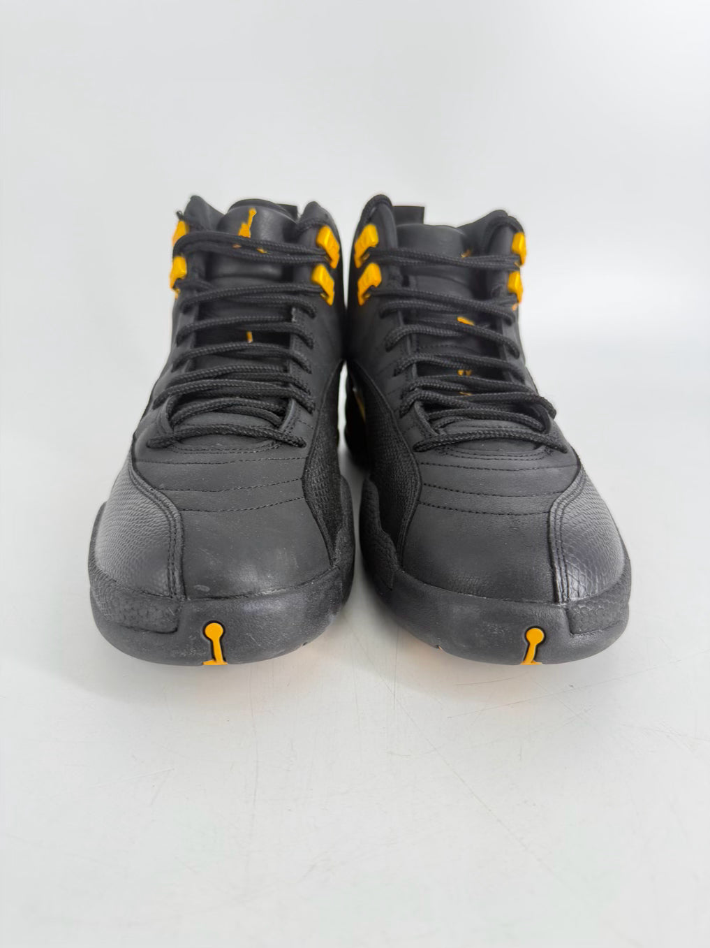 NIKE AIR JORDAN 12 Retro Black Taxi Size Men's 11.5 Black & Yellow Sneakers