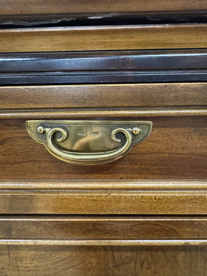 BROYHILL Wood Pull Out Sides Server