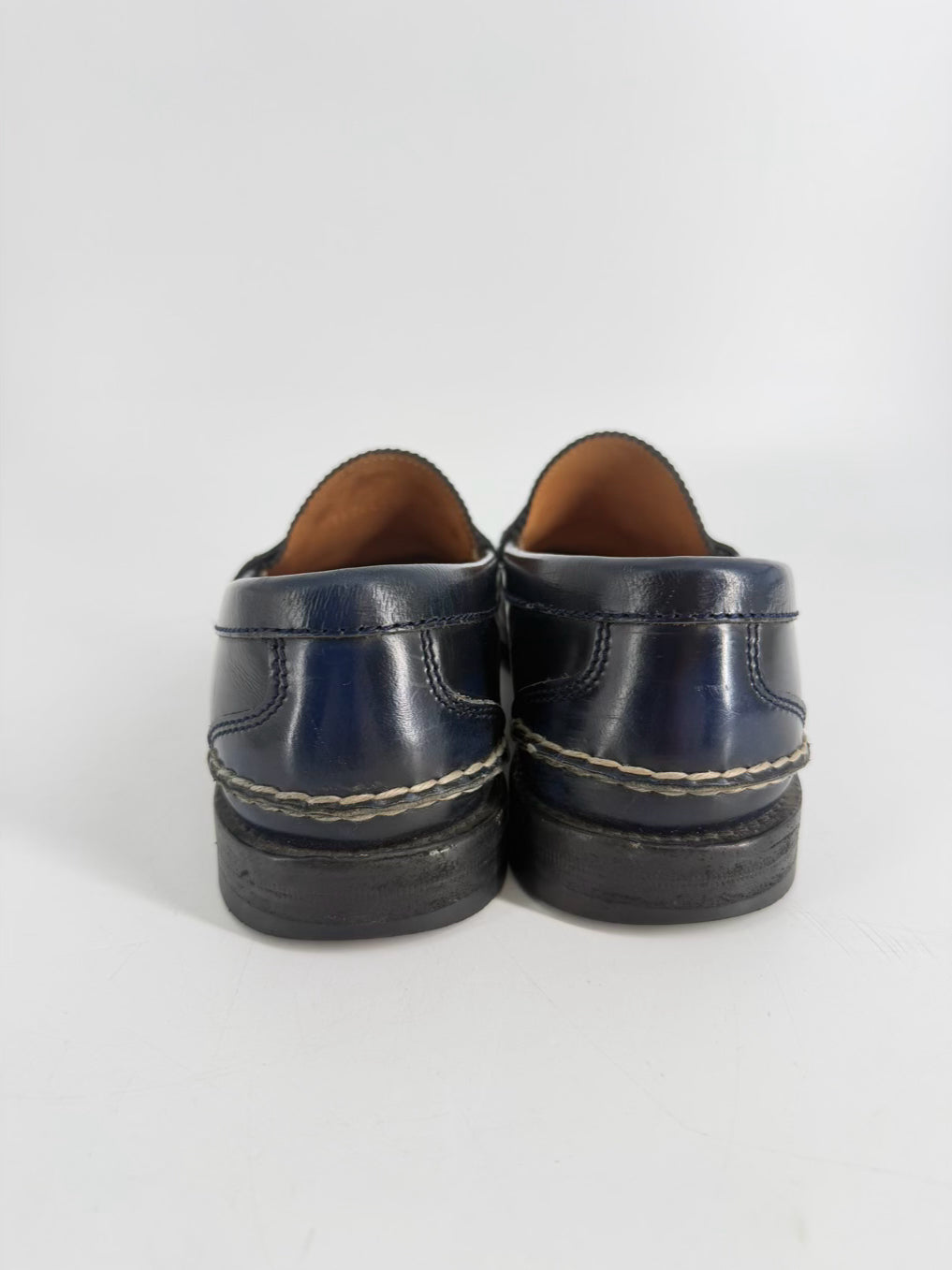 GUCCI Size 8.5 Navy Leather Loafers