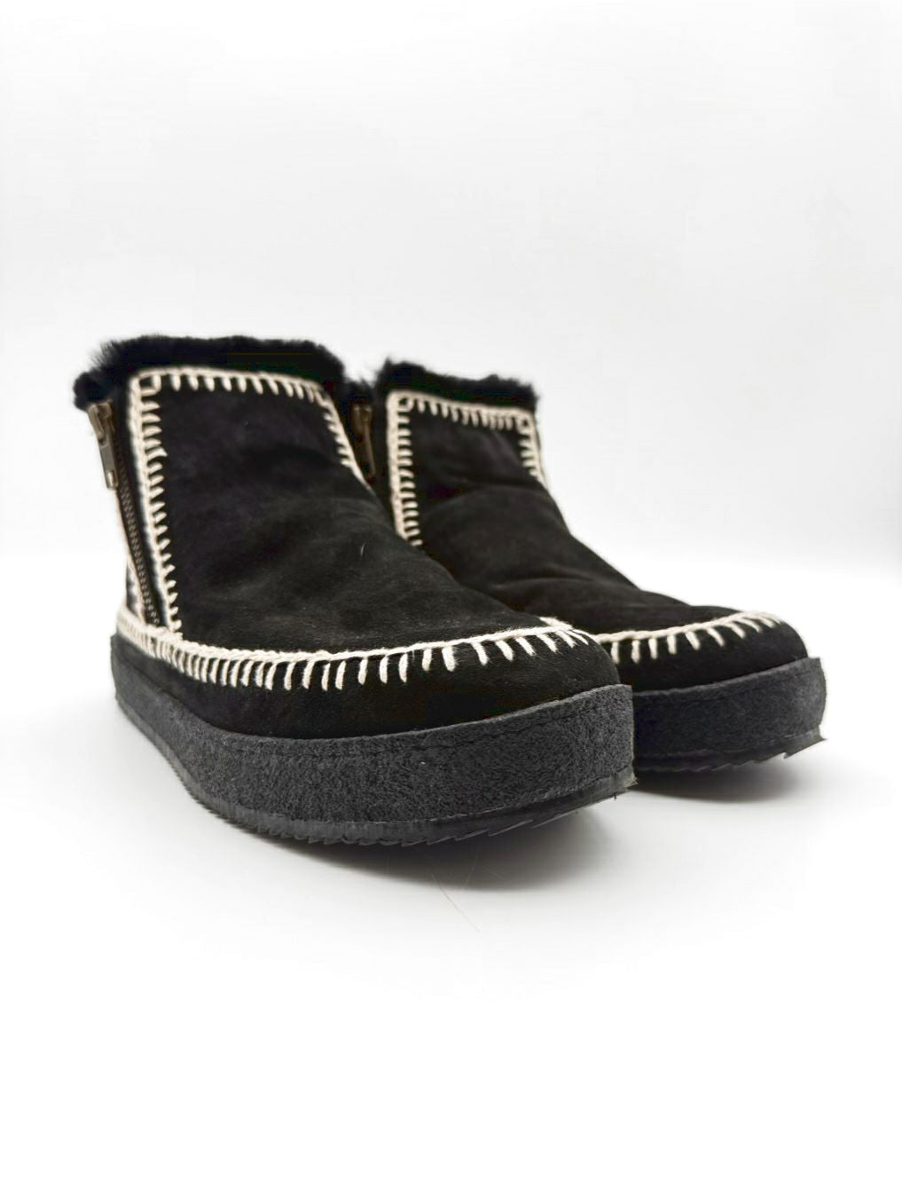 LAIDBACK LONDON WMNS Size 39 Black & White Crochet Detail Booties