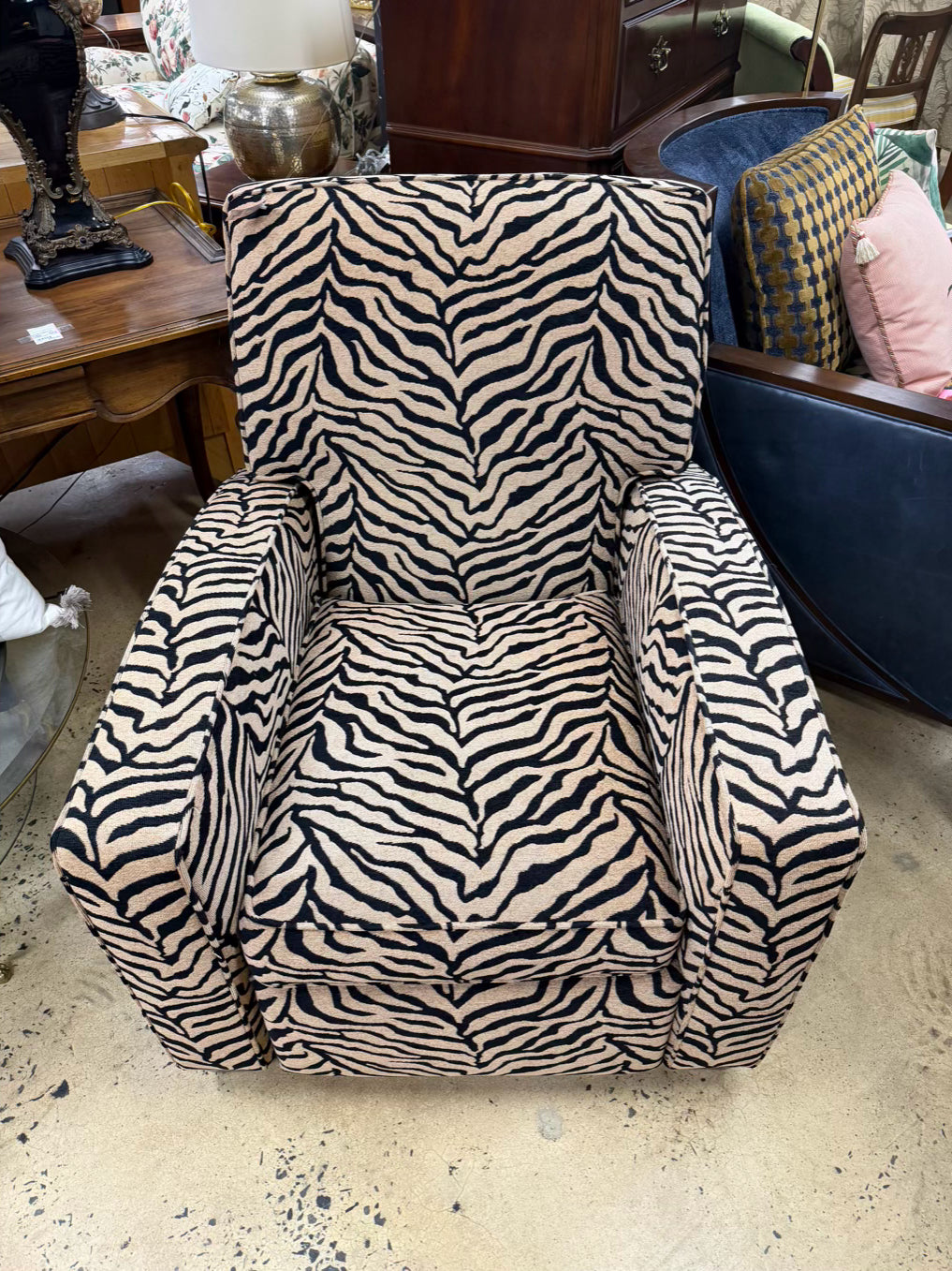 Tan & Black Animal Recliner Chair