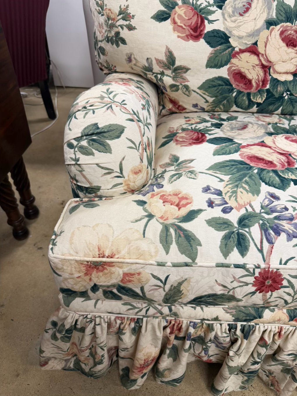 VINTAGE Cream, Pink, Green & Blue 3 Cushion Sofa