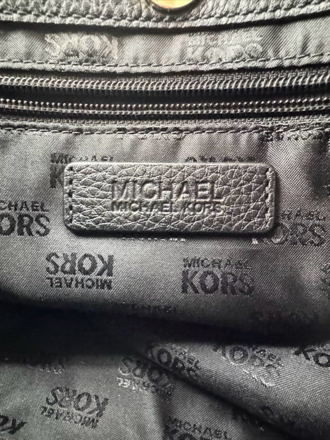 MICHAEL KORS Black Leather Crossbody Bag