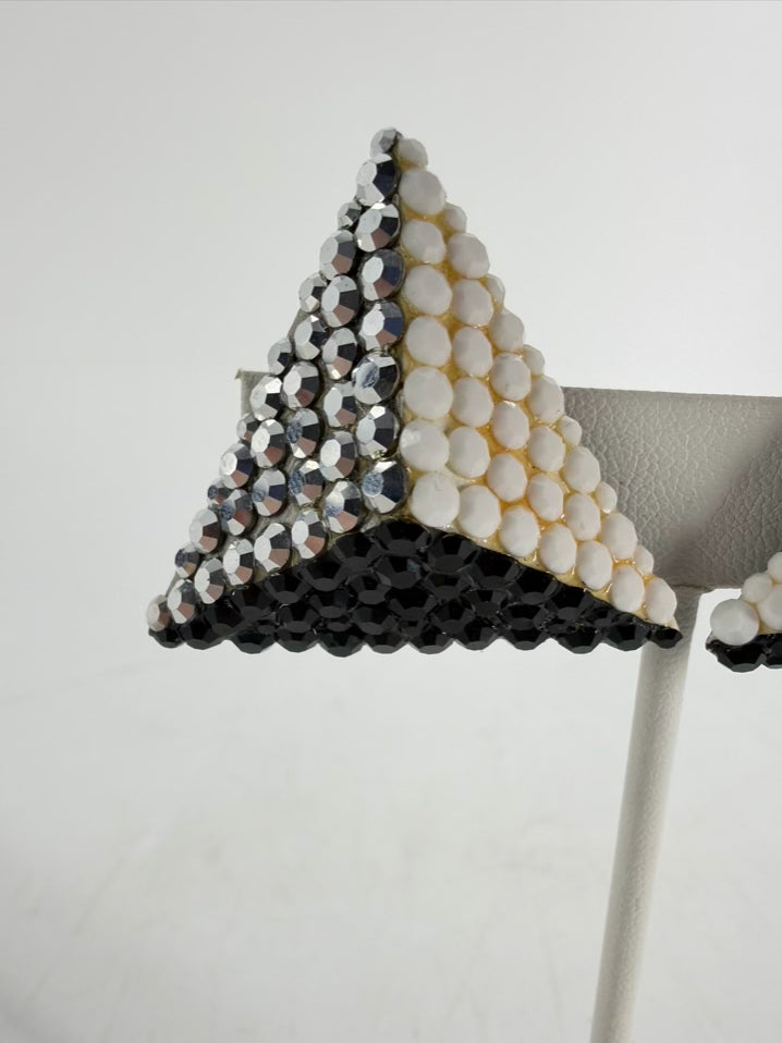 VINTAGE RICHARD KERR Black, White, & Grey Triangle Art Deco Clip on Earrings