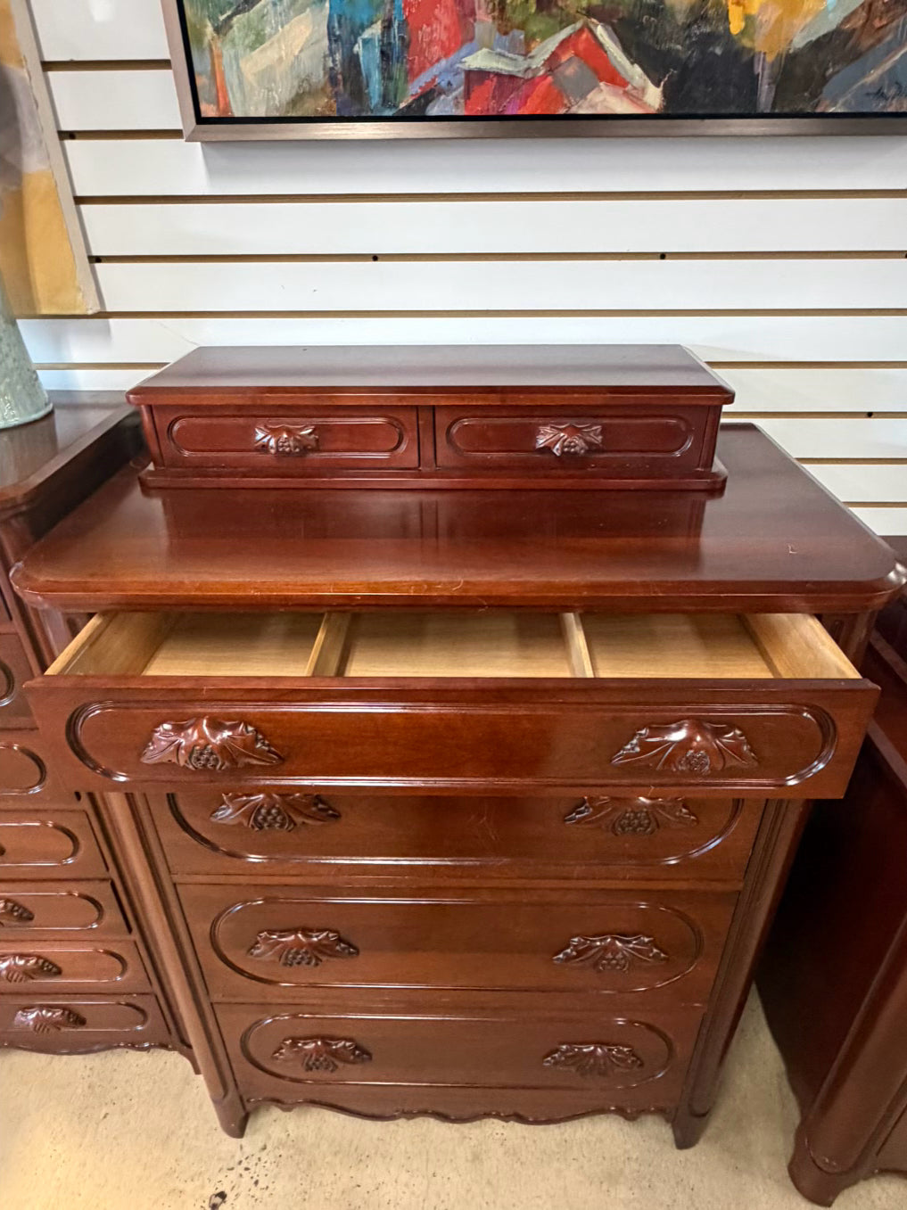 DAVIS CABINET CO Wood Victorian 4 Drawer Chest
