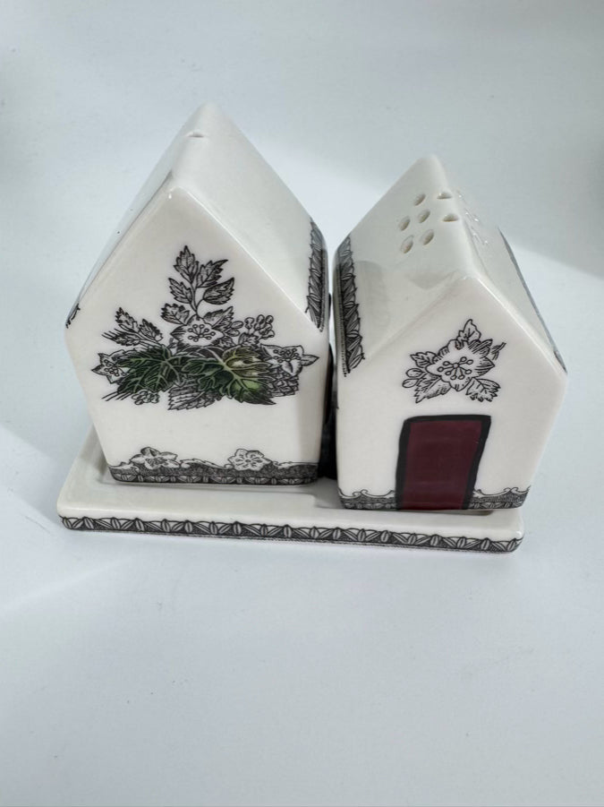 JOHNSON BROS. "The Friendly Village" Dinner Setting for 8