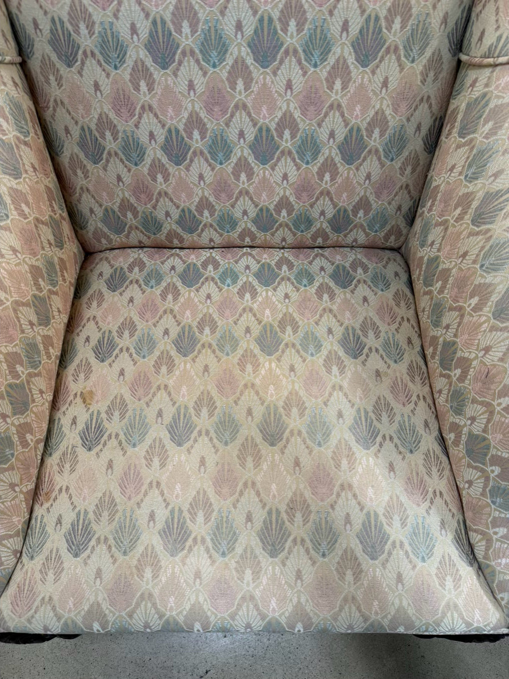 VINTAGE  Cream & Pink Wing Back Chair