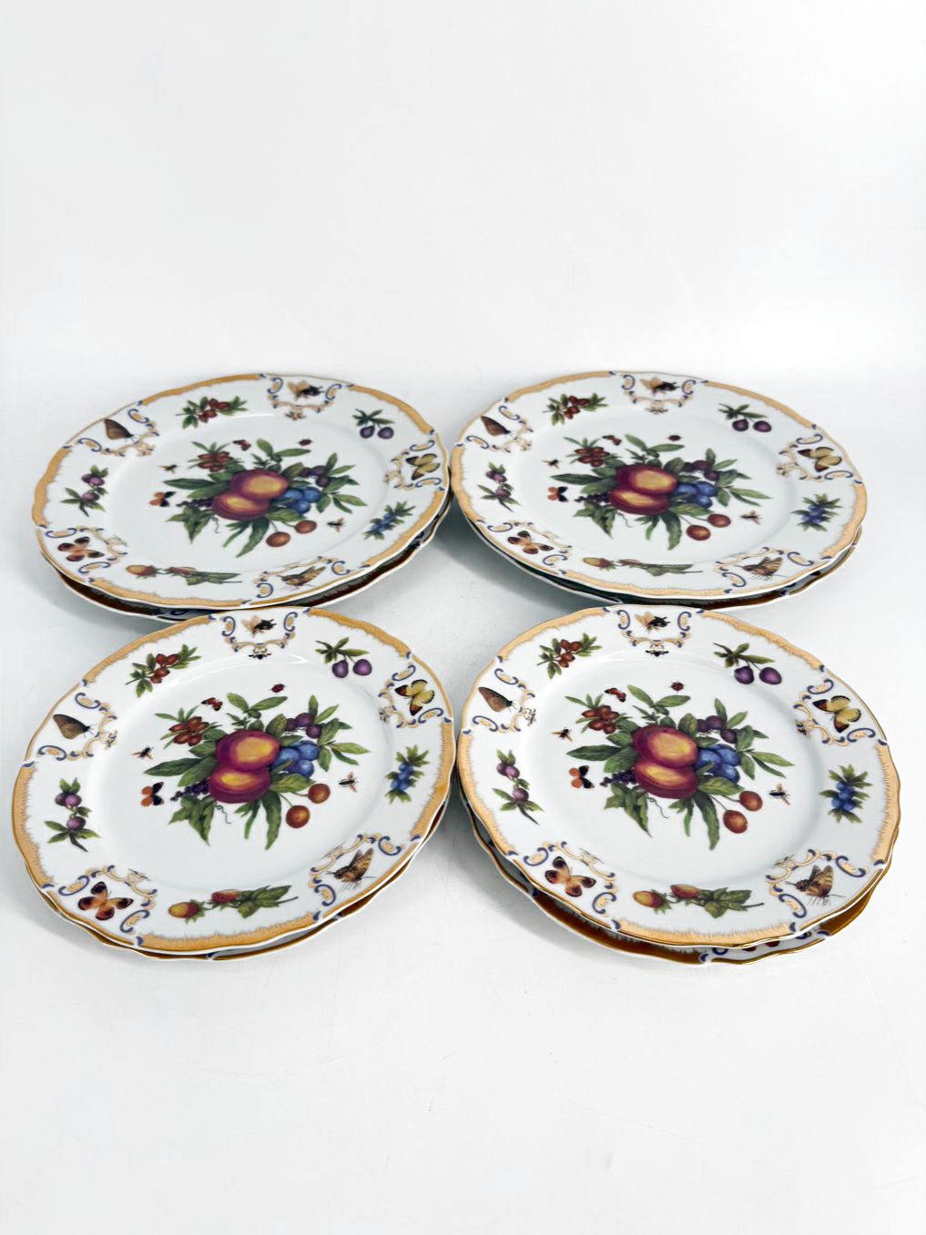 VICTORIA ROYALS Multi Colored China Setting of 4 Salad & 4 Dinner Plates