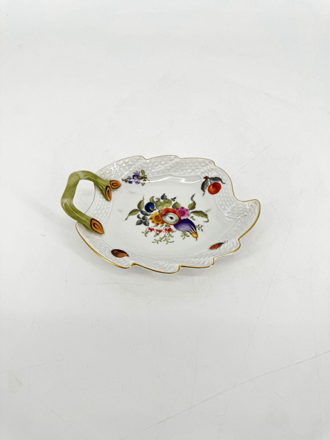 HEREND White Ceramic Fig Decorative Plate