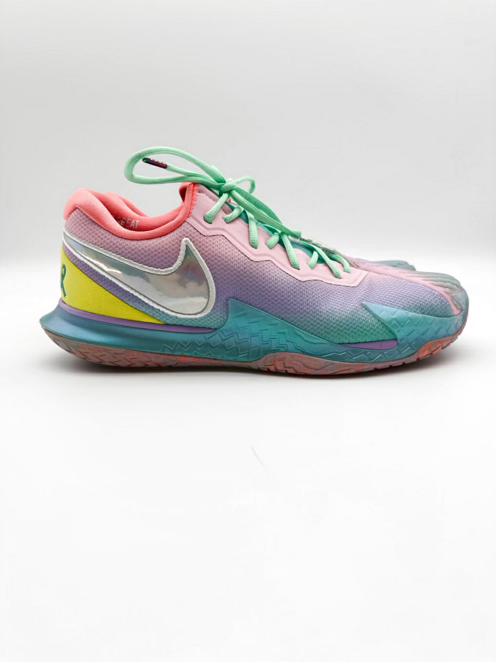NIKE Court Zoom Vapor Cage 4 MENS Size 11.5 Pink, Purple & Blue Sneakers