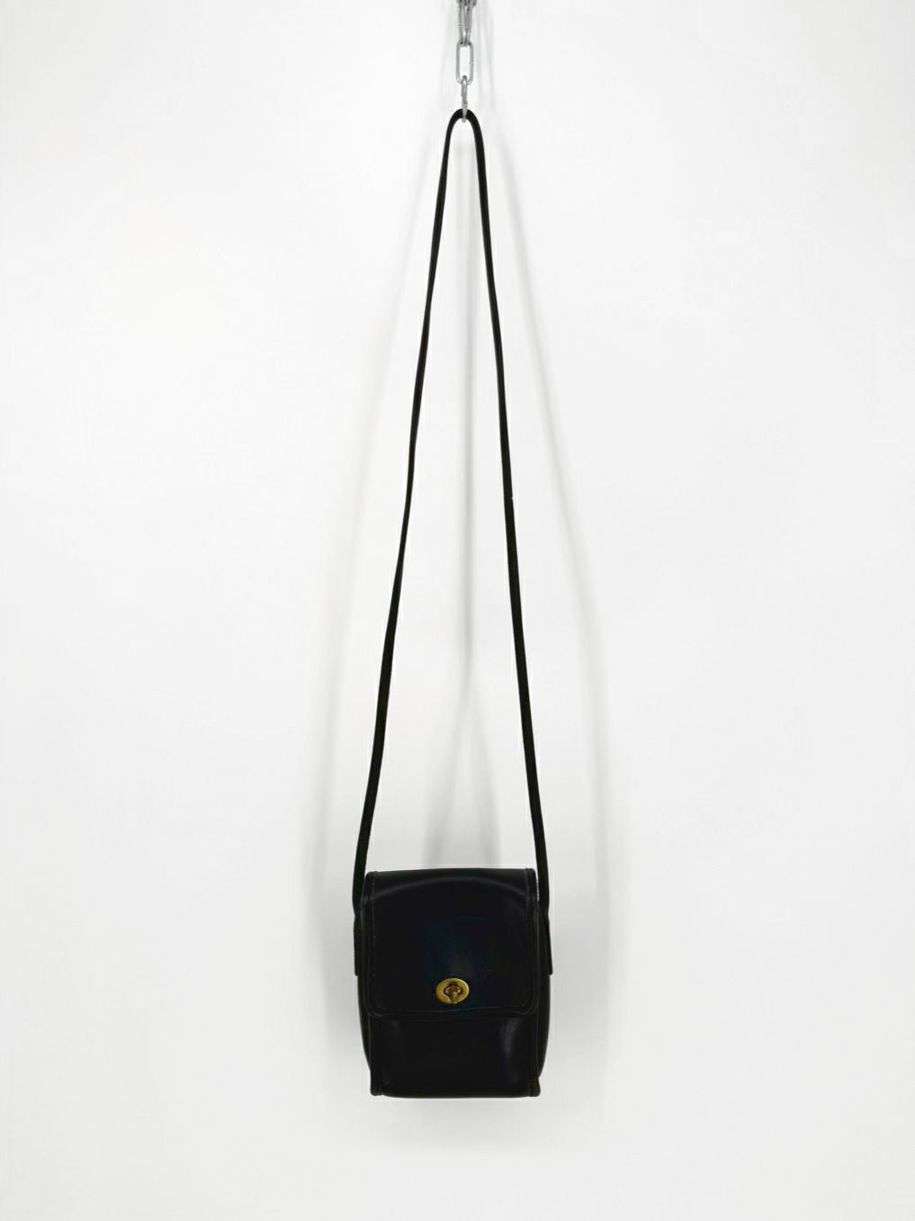 VINTAGE COACH Black Leather Crossbody Bag