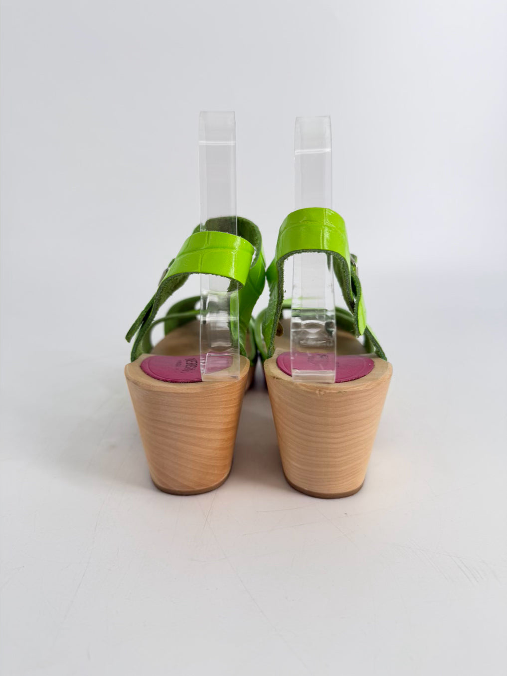 HASBEENS Size 39 Neon Green Leather Sandals