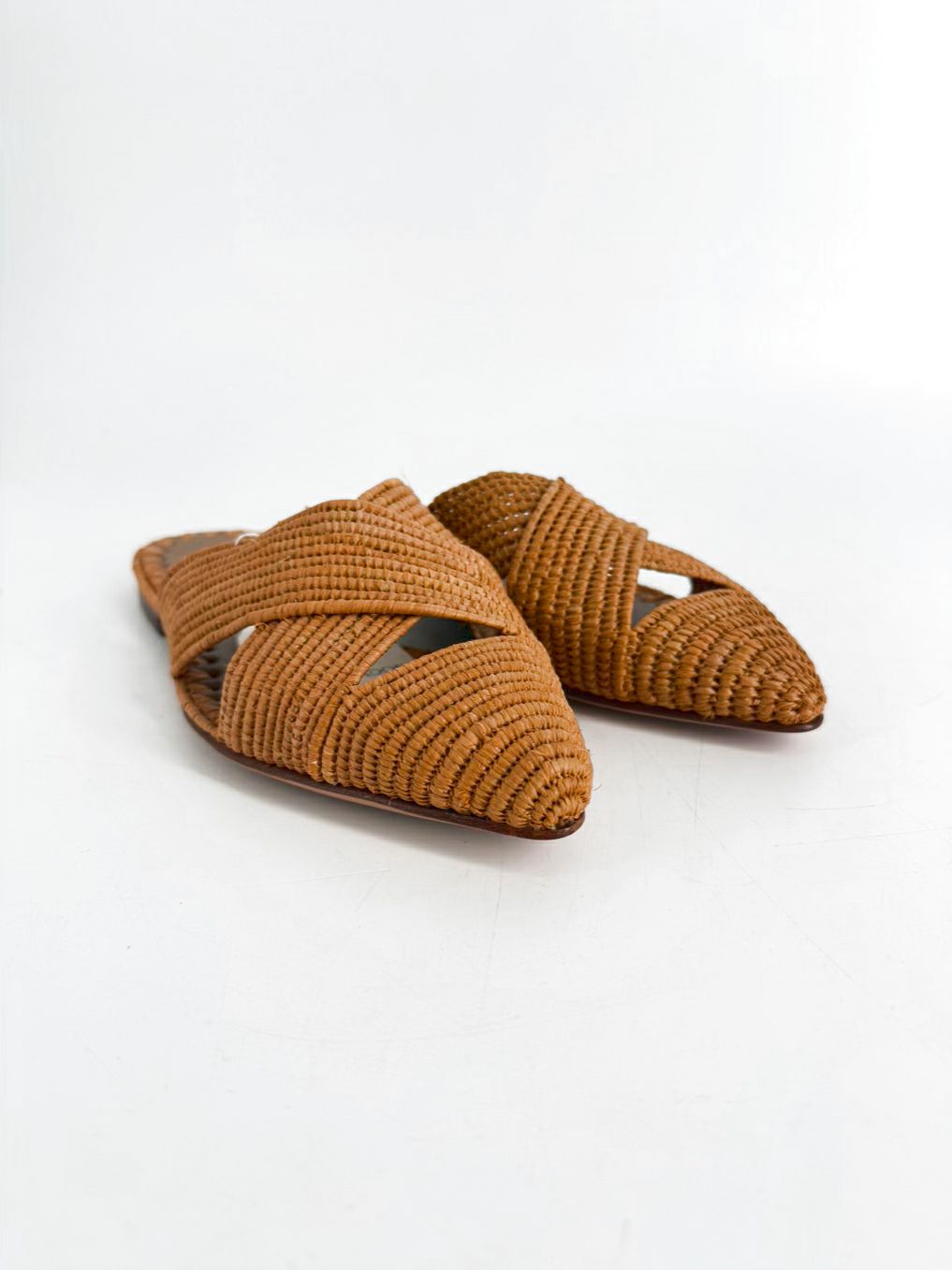 LE MOGADOR Size 37 Orange Flats NWT