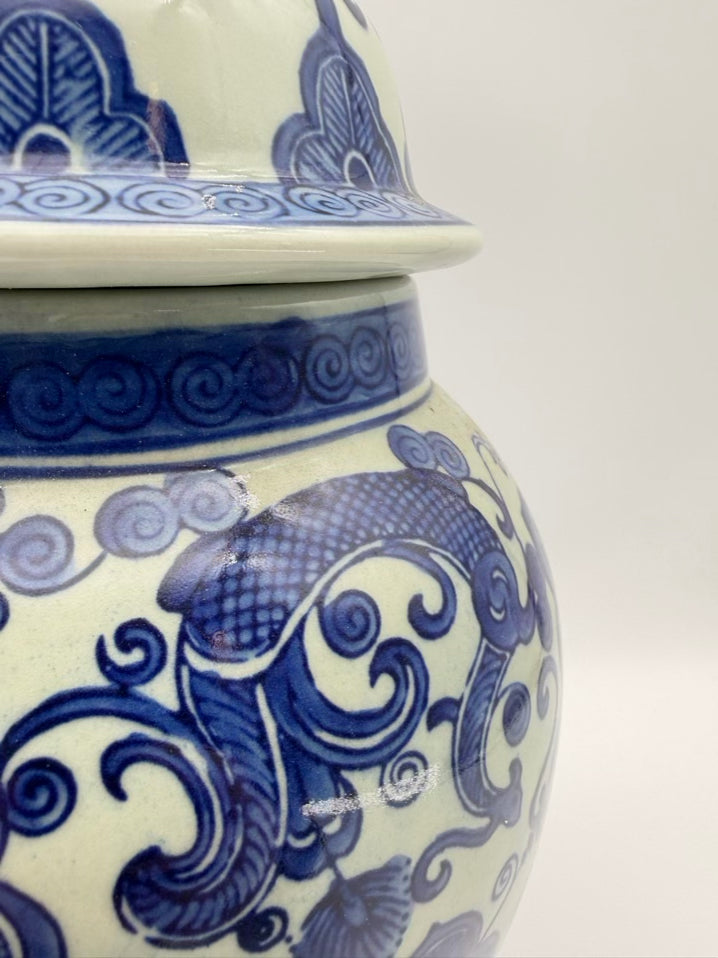 Blue & Gray Porcelain Pair of Ginger Jars w/ Lids