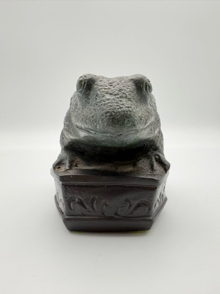 MAITLAND SMITH Green Frog Figure