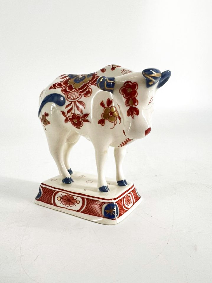 DELFT Navy, Rust & Cream Porcelain Imari Figure
