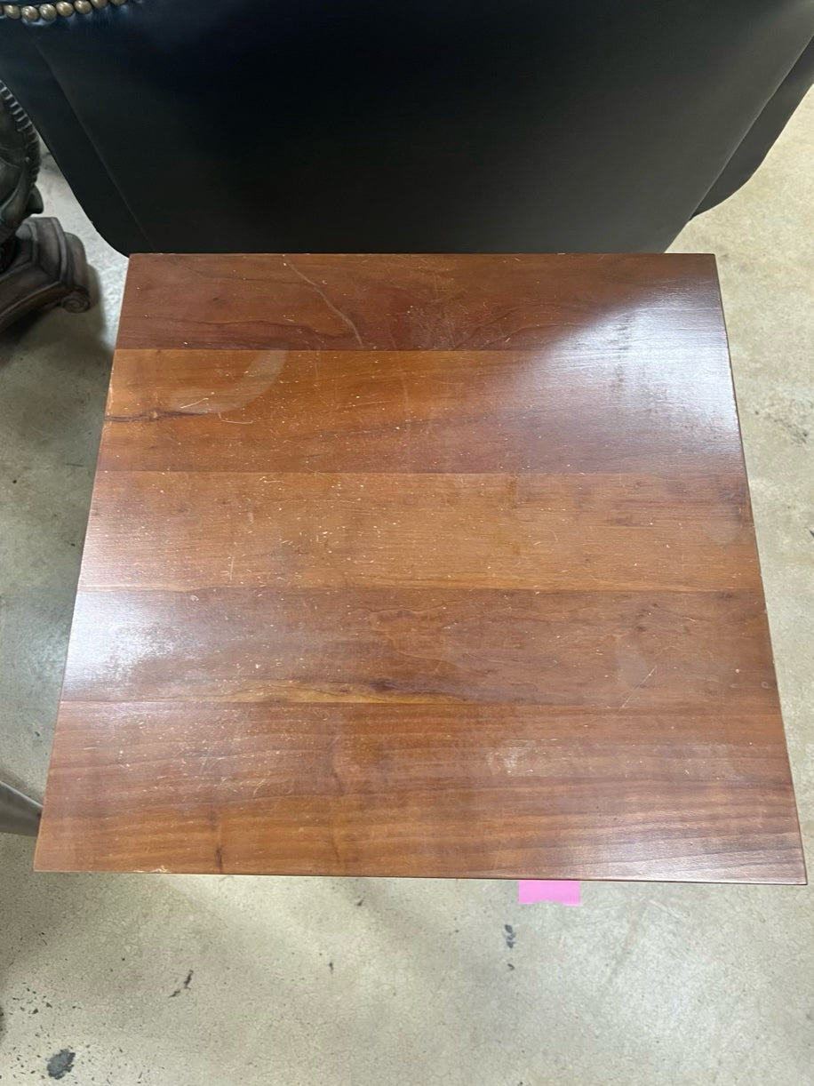 ANTIQUE Wood End Table w/ Drawer