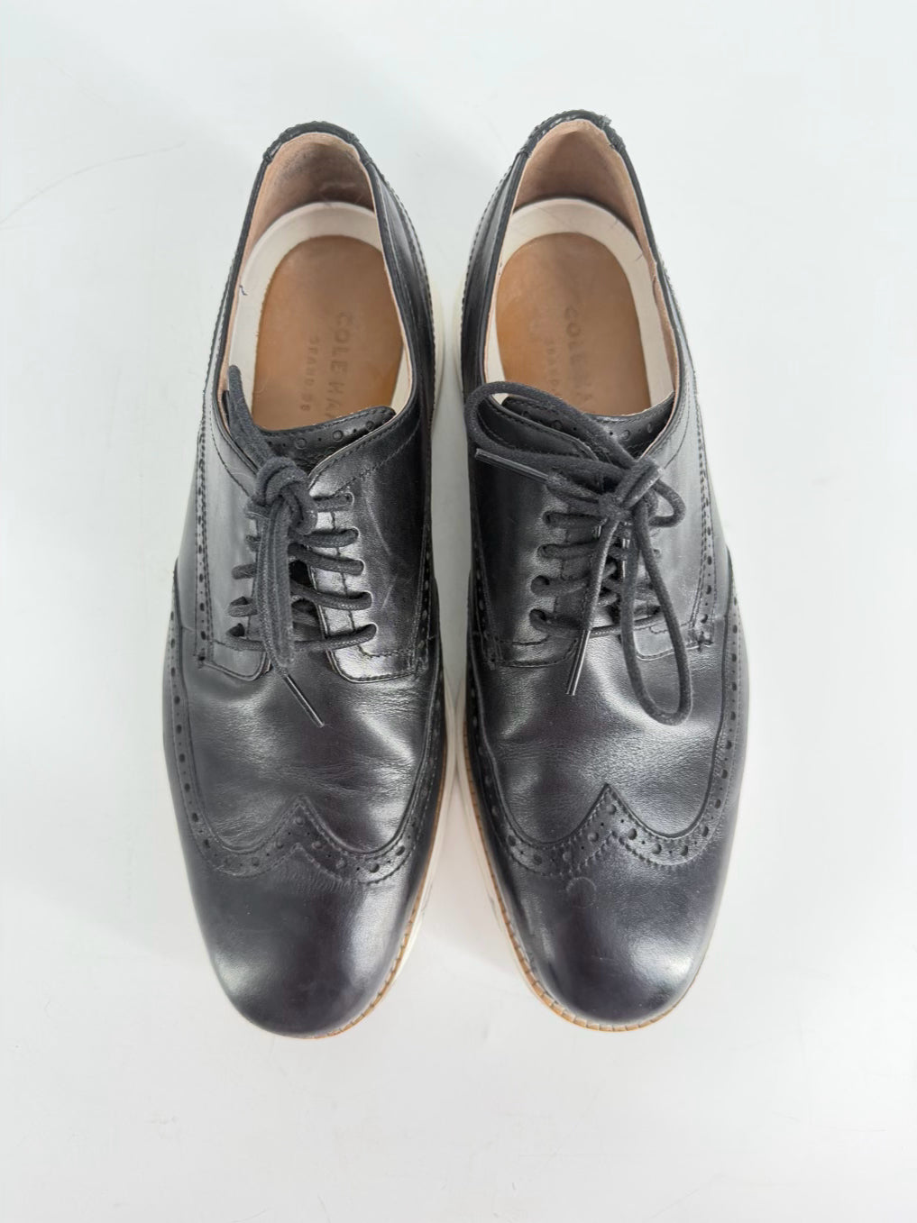 COLE HAAN Size 10 Black Leather Casual Shoes