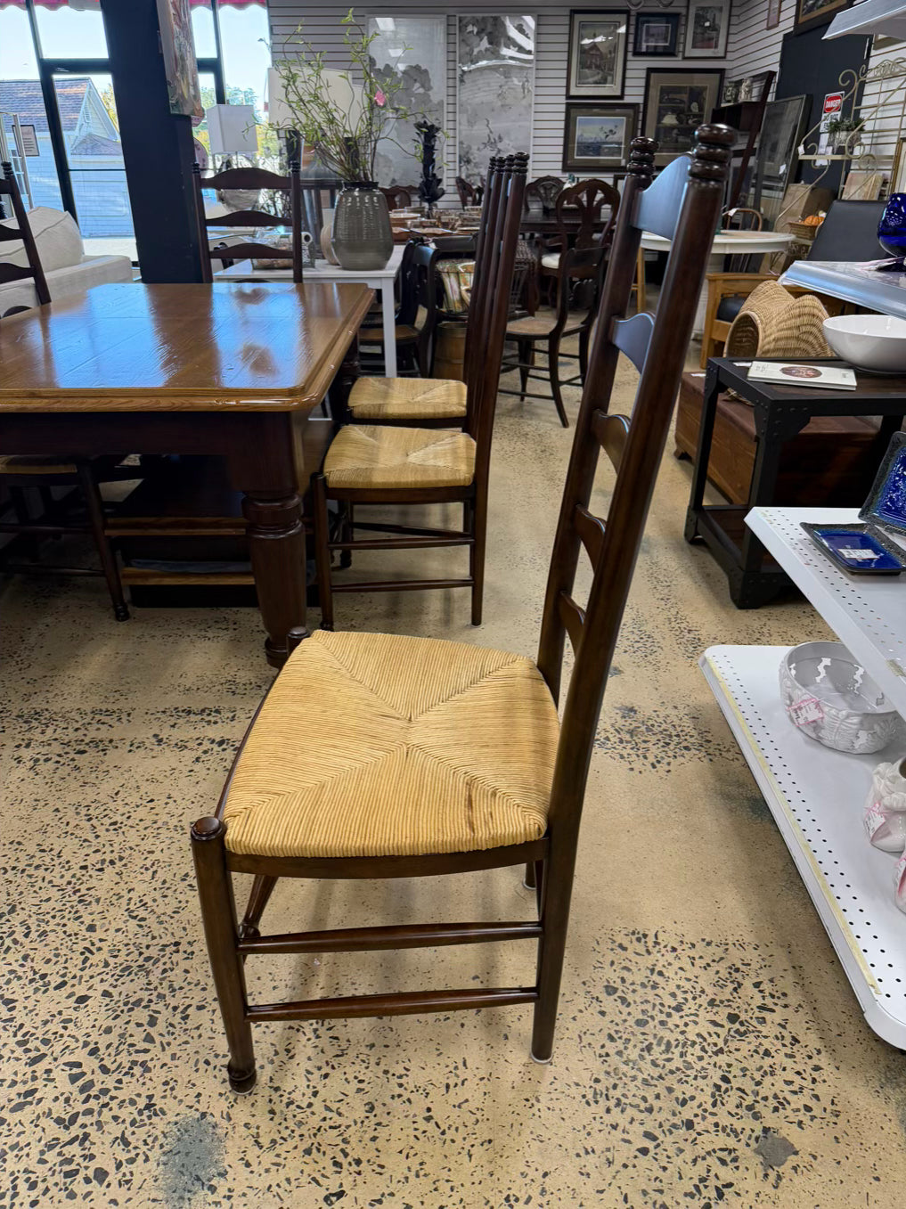 WILLIAMS SONOMA  Light & Dark Wood Farm House Dinning Table & 6 Ladder Back Chairs w/ Leaves