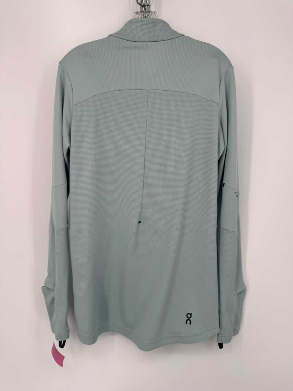 ON CLOUD Size M/L Mint 2-Piece Suit