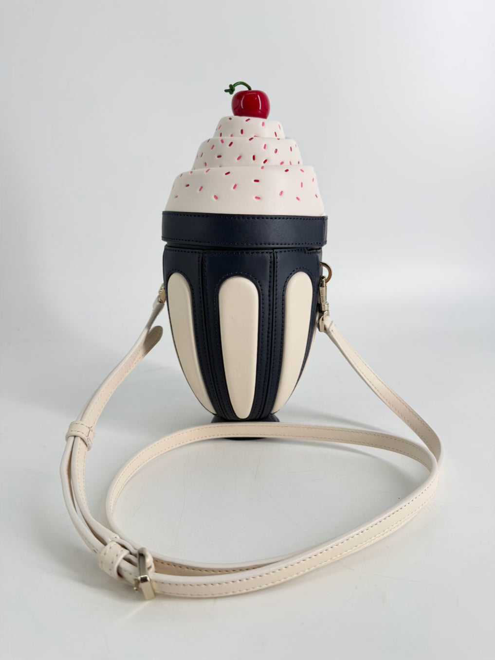 KATE SPADE Bing Ice Cream Sundae Blue & White Sundae Purse