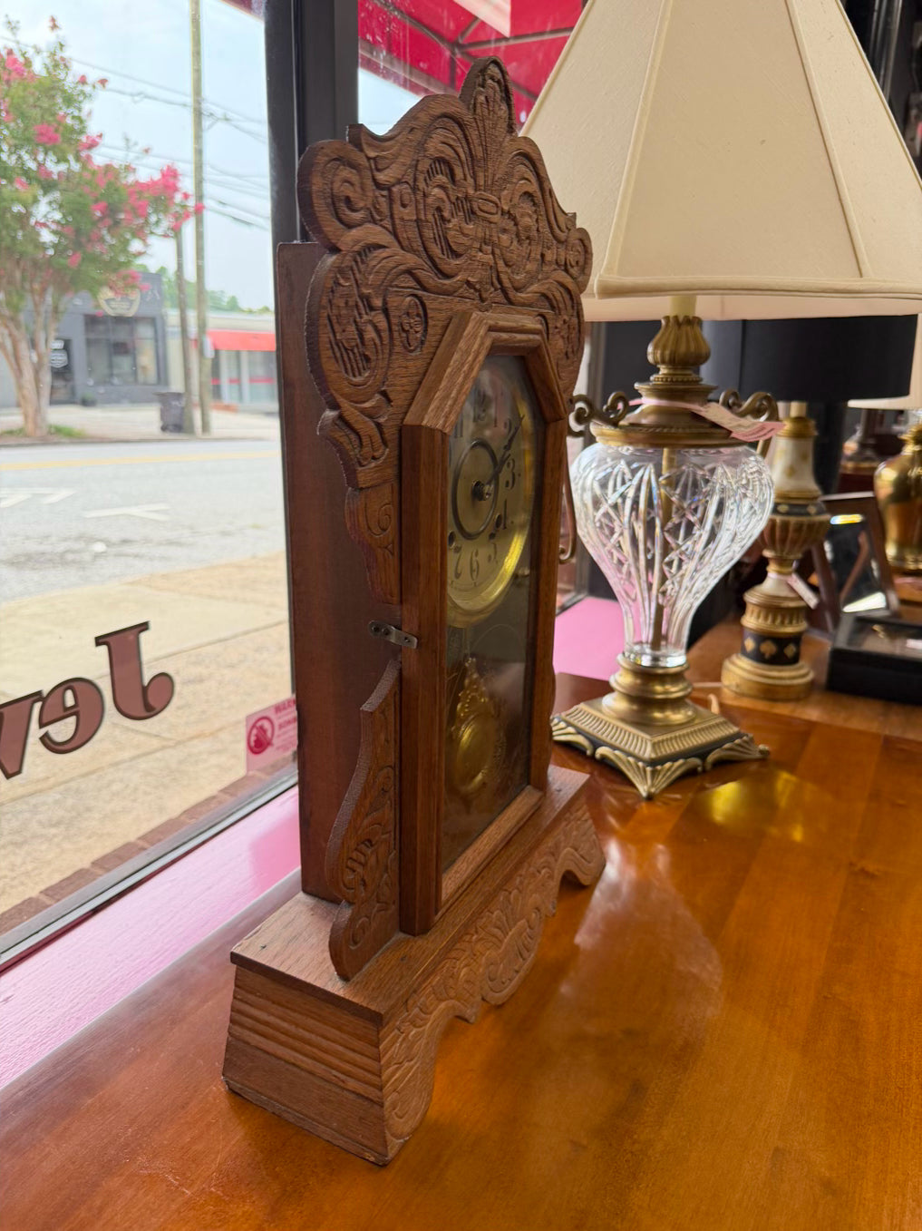 NEW HAVEN CLOCK COMPANY Medium Oak Clock