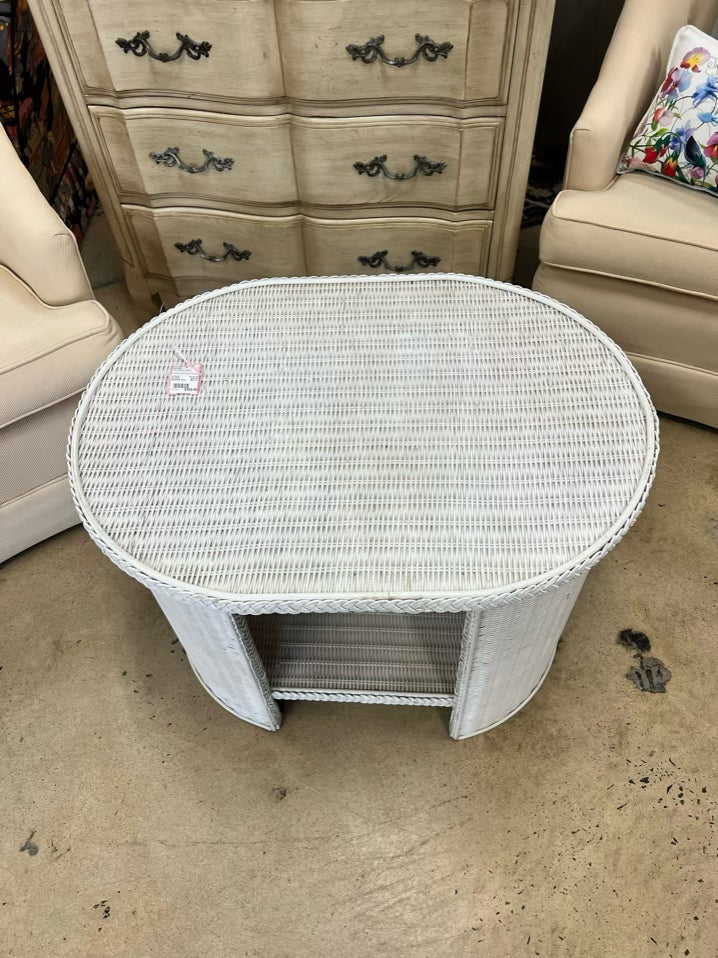 VINTAGE White Wicker Oval End Table w/ Open Shelf