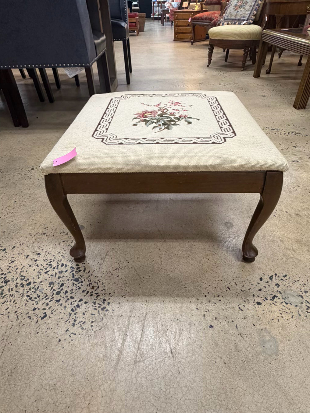 VINTAGE Queen Ann Foot Stool w/ Flowered Needlepoint