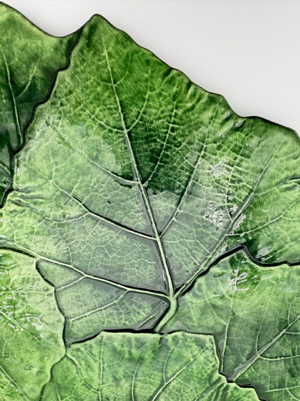 VIETRI Green Leaves Platter