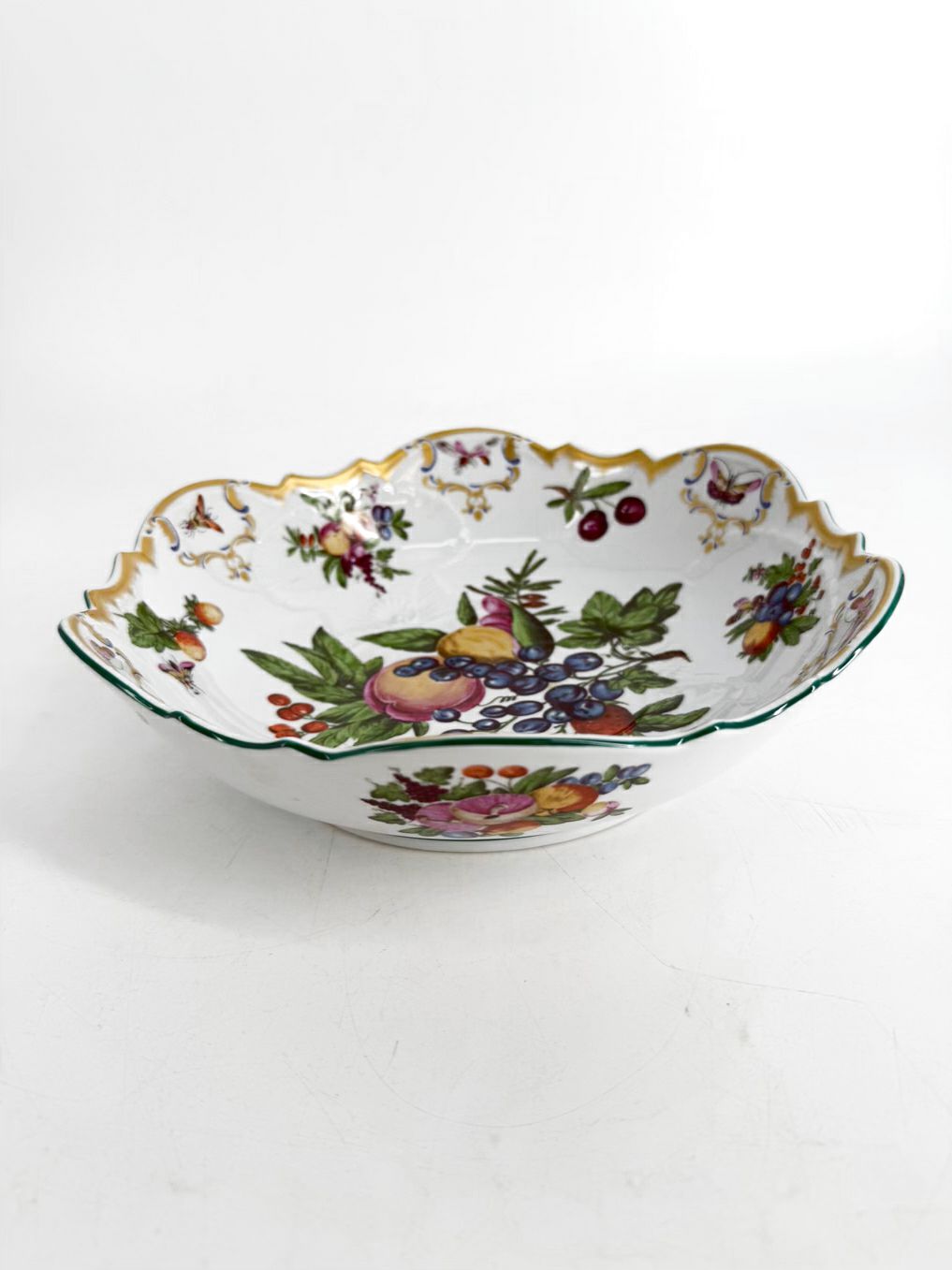 MOTTAHEDEH White & Multi Porcelain Williamsburg Duke Of Gloucester Bowl w/ Scalloped Edge