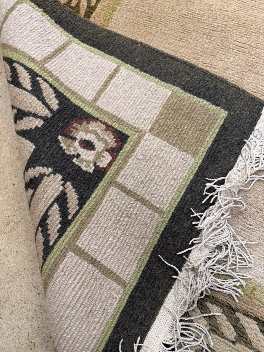 Cream & Olive Trellis Wool Area Rug