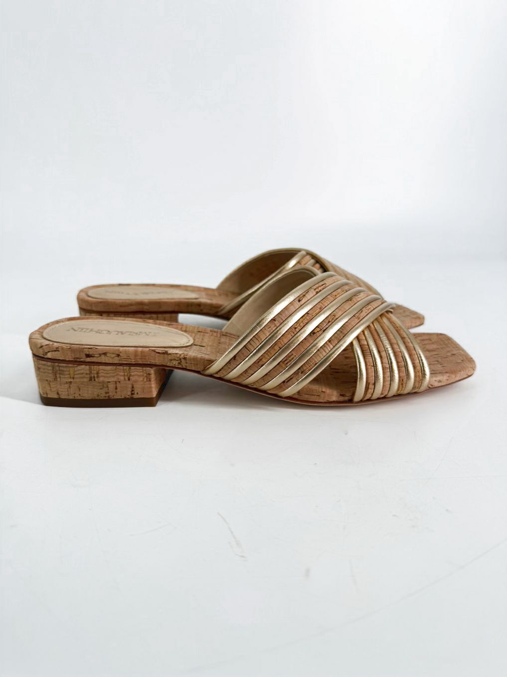 J MCLAUGHLIN Size 9 Gold Leather Sandals