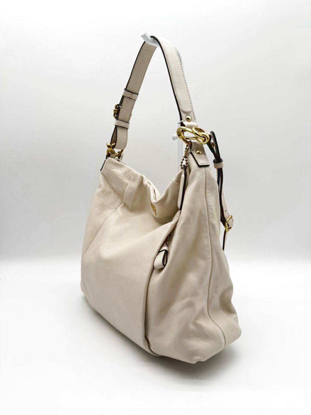COACH Cream Leather Purse w/ Gold Hardware